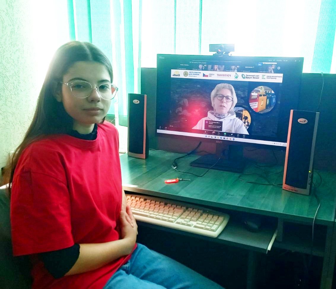  Студентка 2 курсу ОП Екологія Наталя Богун на он-лайн семінарі.jpg